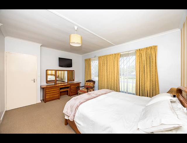 3 BEDROOM GATED ESTATE FOR SALE IN SUNNINGDALE